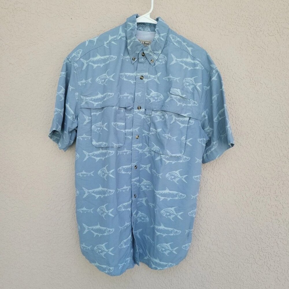 L.L. Bean Men's Blue Vented Fish Shirt Button Up Short Sleeve Sz M